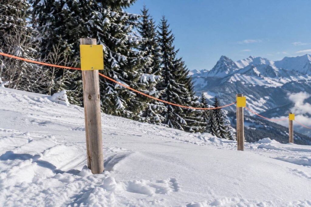 Panonceaux de balisage en montagne
